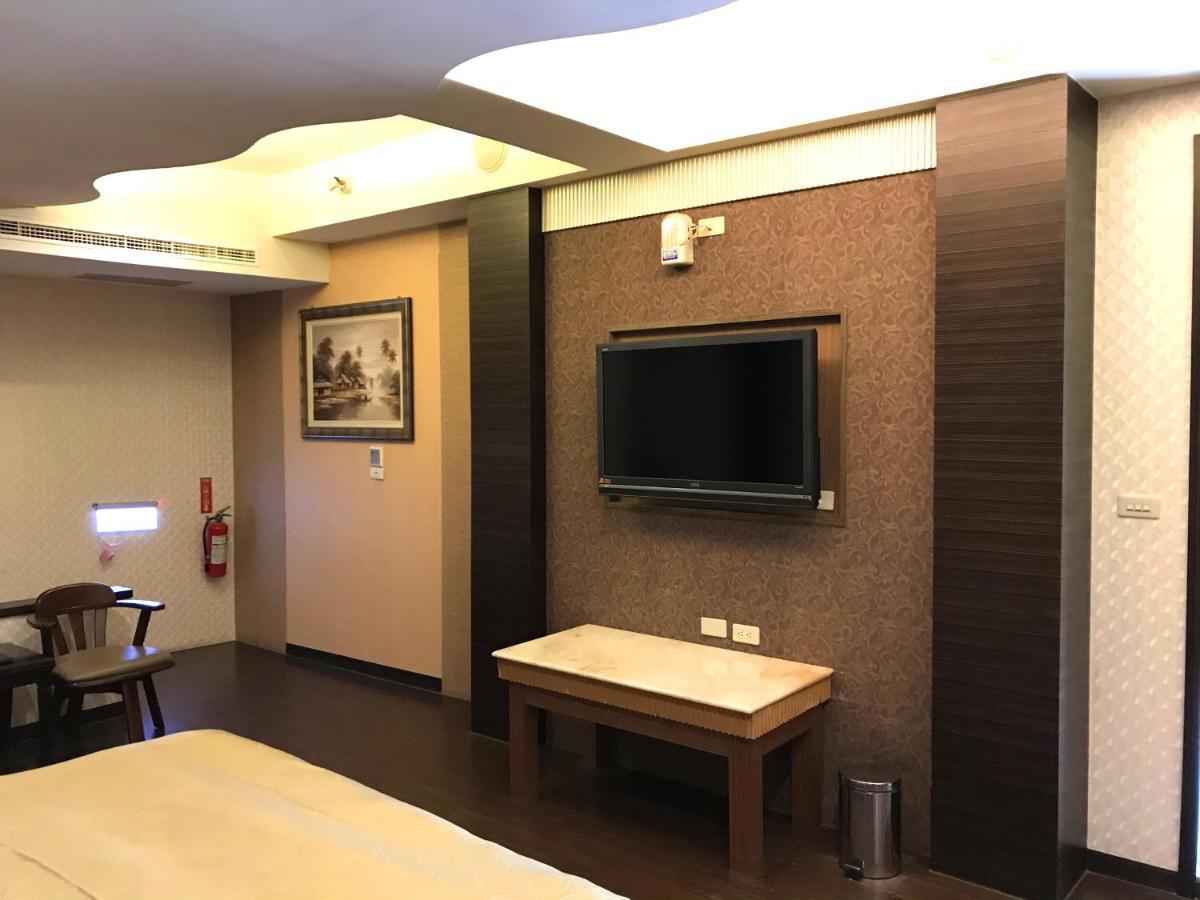 楓采汽車旅館 Fengyuan Esterno foto